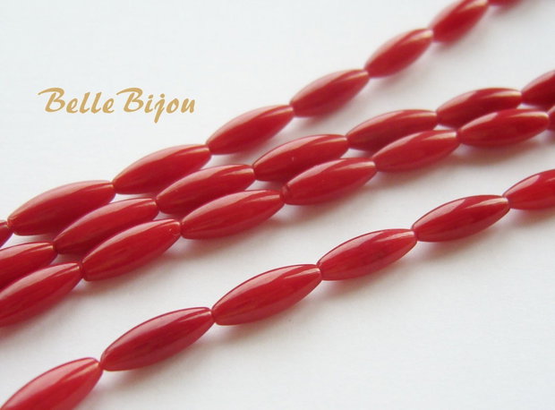 Coral rosu bob de orez alungit aprox 9x3.5 mm
