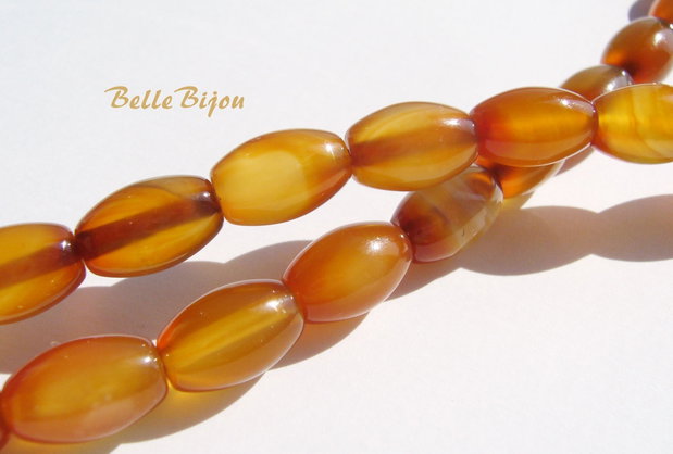 Carneol butoias aprox 12x8 mm