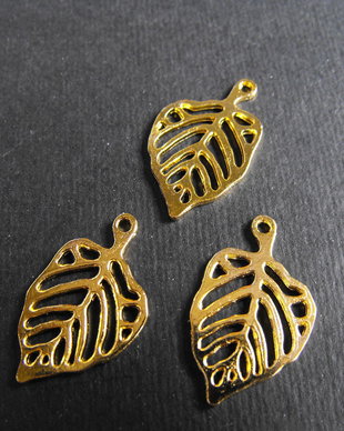 PANDANTIV AURIU - FRUNZA - 25 X 15 MM