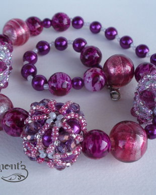 REZERVAT - Cuburi violet - colier geometric