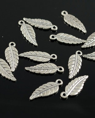 N200 Charms argintiu antic frunza 20x7mm