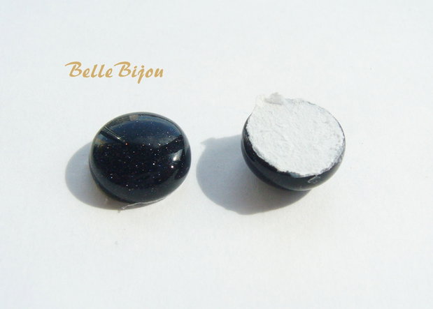 (2b) Cabochon rotund in diametru din blue goldstone
