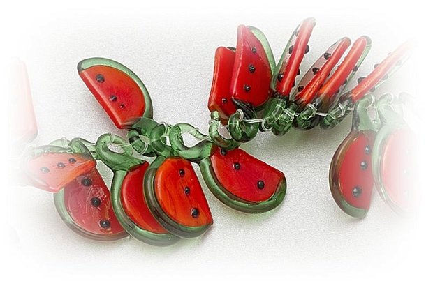 1b Murano Red Watermelon 13 x 20mm