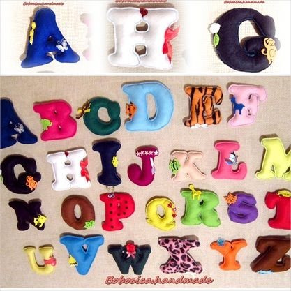 Alfabet decorativ din litere pufoase