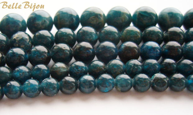 REZERVATE...Apatite blue aprox 10.5 mm