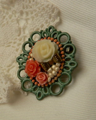 "Brooch vintage patina"