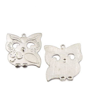 Pandantiv bufnita, finisaj argintiu, 30,5x29 mm (cod 11-76)