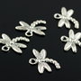 N332 Charms fluturas, finisaj argintiu antic, 17x17mm