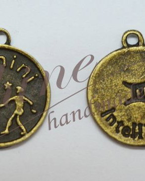 Charm zodia Gemeni, bronz antichizat