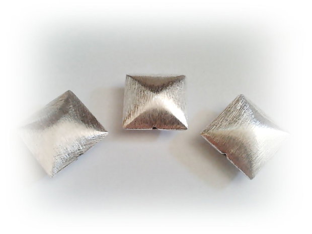 1b Margea decorativa alama placata argint  22 x 10mm