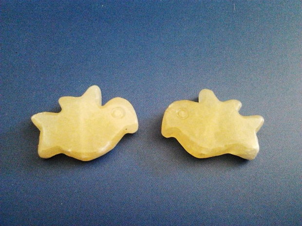 1b Jad '' Yellow bird '' 12 x 18 mm