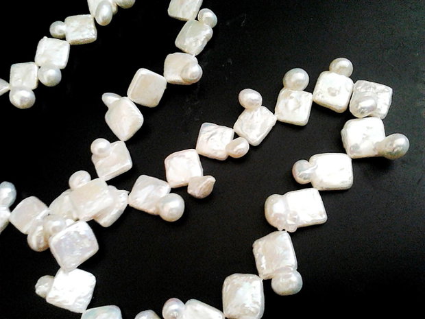 1b Perle Biwa ~ 10 x 10 mm