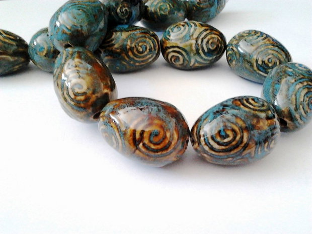 1b Ceramica pictata 30 x 20mm