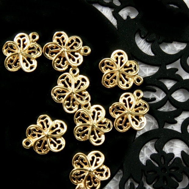 1b Charm placat aur floare filigranata 12 x 11mm