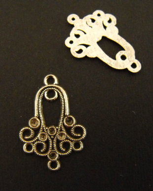 CHANDELIER - 28 X 19 MM