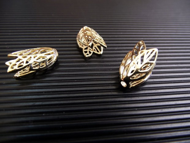 1b Capac decorativ '' Tulip '' placat aur 15 x 15 x 8mm