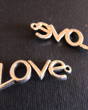 LINK '' LOVE '' - 34 X 12 MM