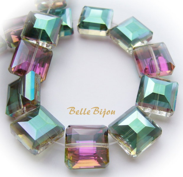 Pastile vitrail cu efect AB din sticla fatetata  13x13x7.5 mm