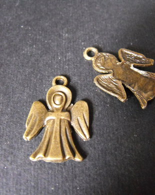 PANDANTIV  BRONZ INGER - 25 X 17 MM