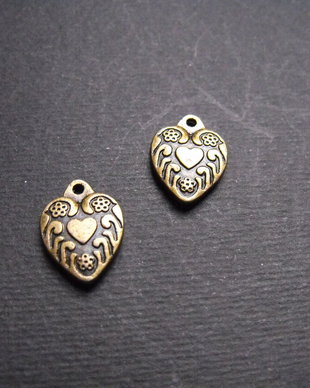 PANDANTIV  BRONZ INIMIOARA - 16 X 11 MM