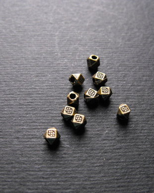 DISTANTIER BRONZ - 4 MM(10buc.)