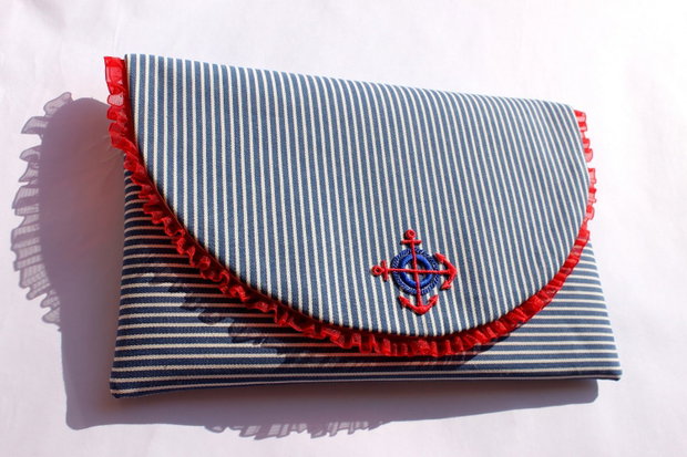 Colectia PLICURI DANTELATE