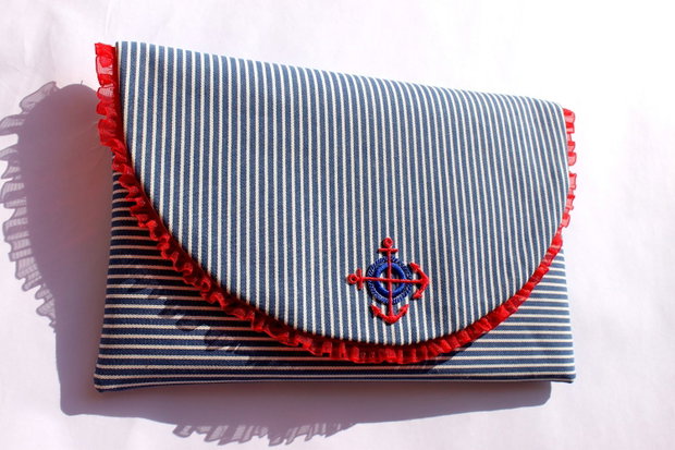 Colectia PLICURI DANTELATE