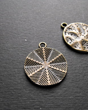 PANDANTIV  BRONZ 2 FETE - 25 X 21 MM