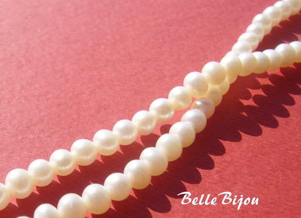 (5b) Perle de cultura mici ivory aprox 4 mm