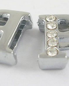 Charm litera P, 10x10x4mm