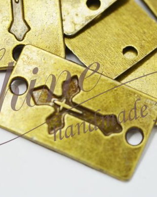 Link dreptunghiular cu cruce, bronz