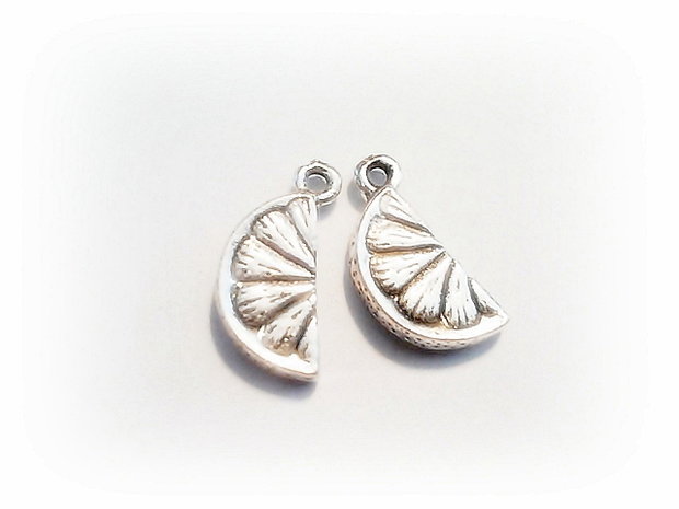 1b Charm placat argint felie portocala 15 x 10 mm (SRG0 14)