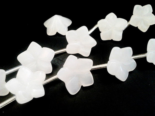 1b Jad floare alba 15mm