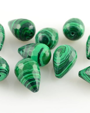 FM459 Malachit verde picatura fatetata 10x15mm
