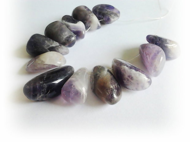 1b Ametist natural drop 14-20mm