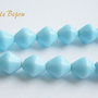 Margele bleu pal din sticla Cehia biconice 7.5x8.5 mm