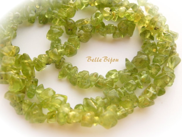 20 cm Chips-uri mici din peridot