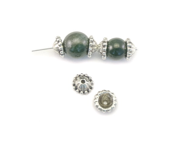 Capacele, finisaj argintiu antichizat, 8 mm (cod 8-52)