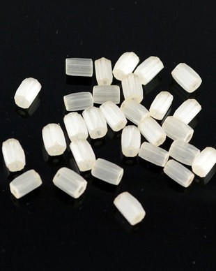 Re8 (31b) Mix margele sticla tip tub fatetat 6x4.5mm
