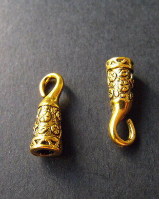 CAPAT AURIU PT. SNUR SI ESARFE - 24 X 7,5 MM