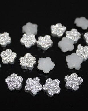 *** Cabochon rasina **