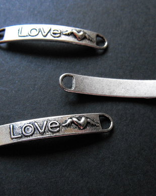 LINK ''LOVE'' - 38 X 6 MM