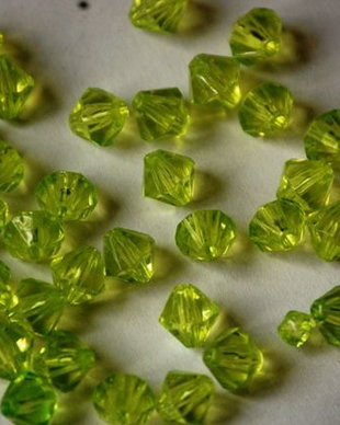 LMA800 - margele acrilice biconice verzi - 8x6 mm
