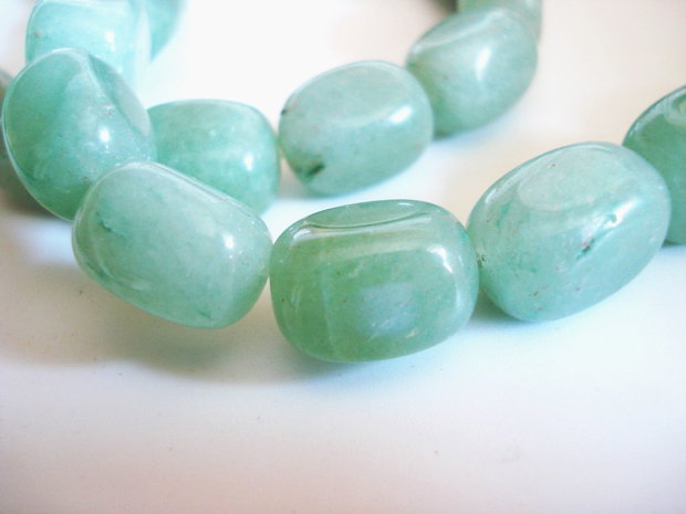 1b Jad  '' dusty aventurine '' 14x10mm