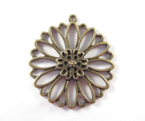 2563 - (4buc) Pandantiv bronz floare