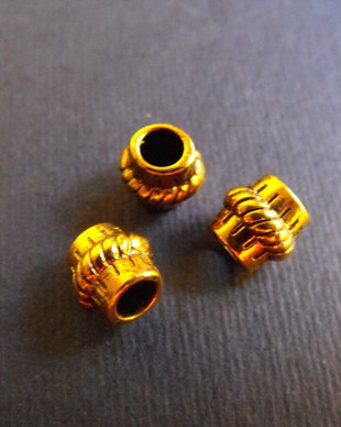 DISTANTIER AURIU PT. SNUR - 8 X 8 MM