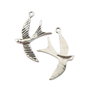 Charm randunica, finisaj argintiu antichizat, 31,5x22 mm (cod 9-298)