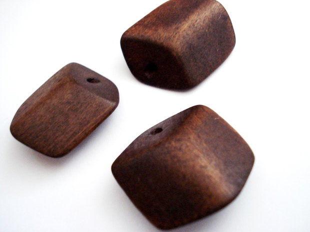 1b Element decorativ lemn 27 x 30mm