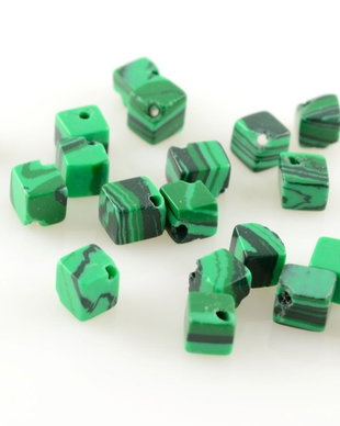 AC531 Malachit de sinteza cuburi 4mm