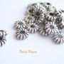 Rozeta - distantier argintiu antichizat aprox 2x7 mm